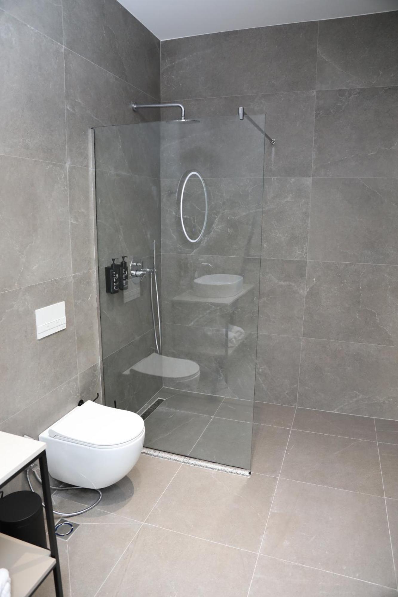 Kruja Luxury Suites エクステリア 写真