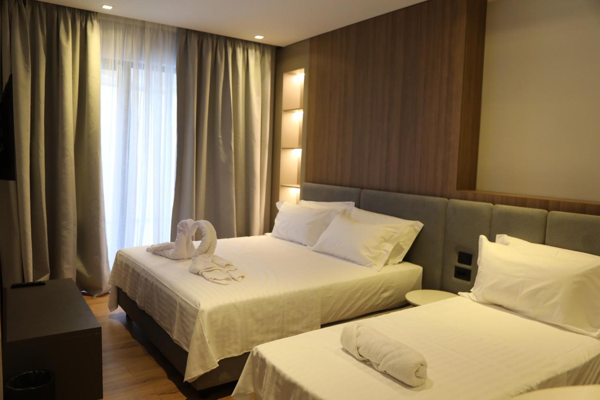 Kruja Luxury Suites エクステリア 写真
